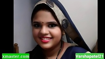 Indian College Girl'S Hidden Camera Masturbation Video Goes Viral