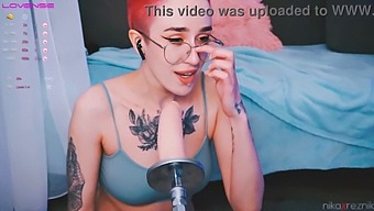 Tiny Girl Gets Her Mouth Fucked By A Machine In This Hot Video