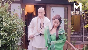 Brunette Beauty Guofeng In A High-Definition Adult Film Based On The White Snake Legend