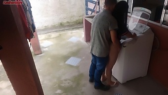 Brazilian Housewife Indulges In A Fetish Encounter With The Washing Machine Repairman